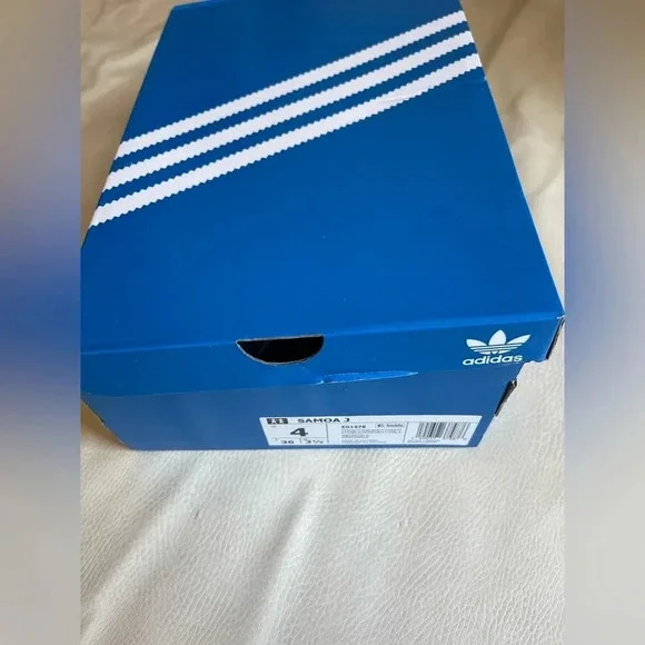 Adidas Samoa Shoes Kids size 4 - Picture 2 of 15